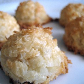 Coconut Macaroons Coconut Macaroons