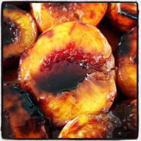 Honey and balsamic baked peaches Honey and balsamic baked peaches