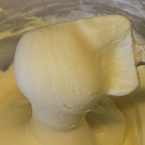 Easy cream cheese frosting Easy cream cheese frosting