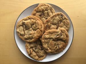Cashew butter and honey chocolate chip cookies