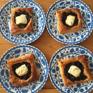 Caramelised red onion and goats cheese tart